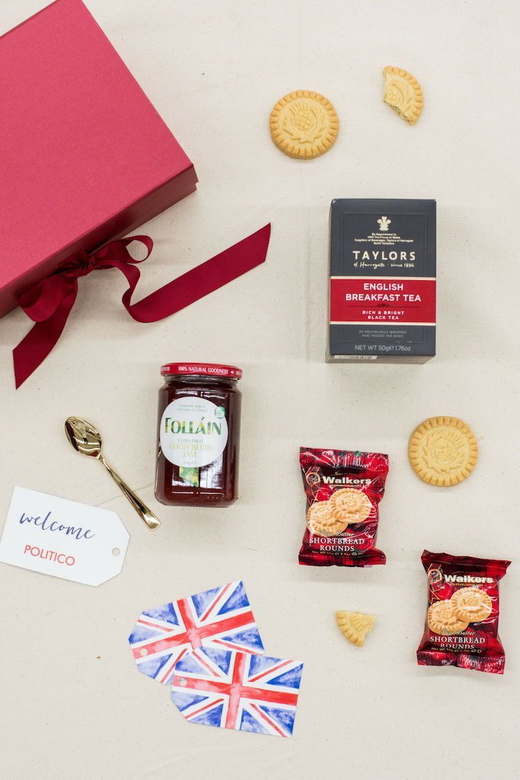 Best Corporate Gifts Ideas CORPORATE EVENT GIFT BOXES// England inspired custom ...