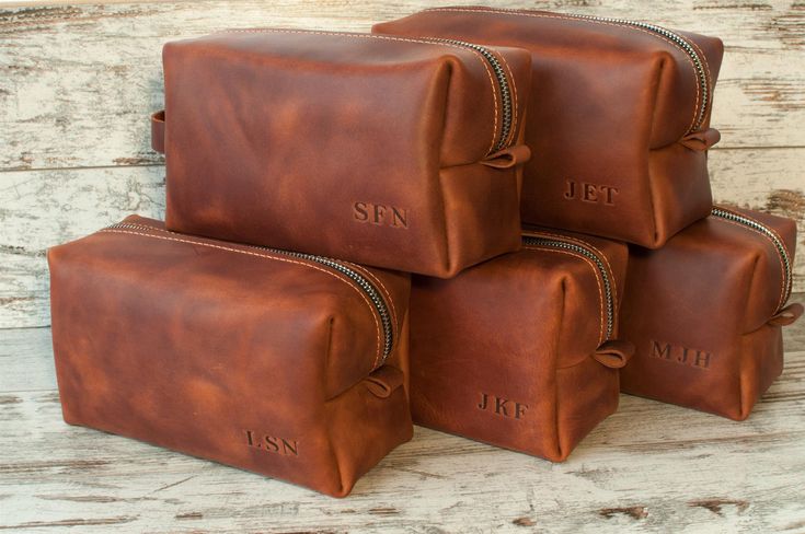 Groomsmen Gift SET OF 10 Personalized leather mens toiletry bag Groomsmen propos...