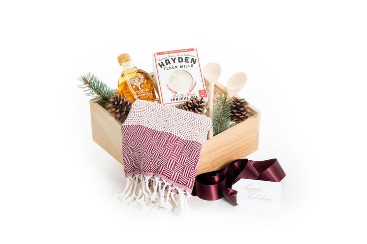 Holiday gender neutral curated gift boxes for client and corporate gifting by Ma...