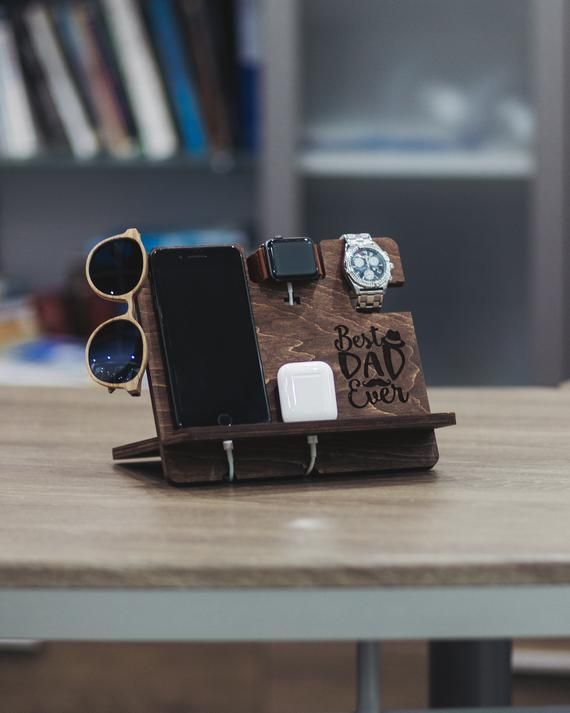 Personnalisé Wood Docking Station Mens IPhone Portefeuille Apple Watch Station ...