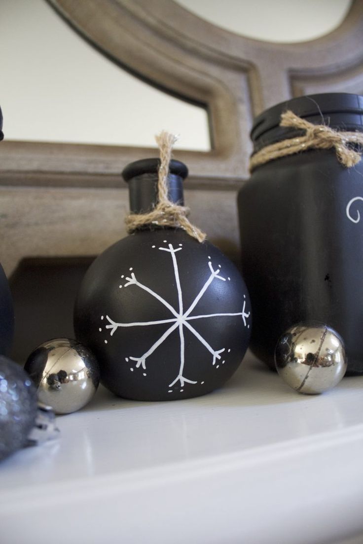 With just simple mismatched jars you can create these super fun and festive DIY ...