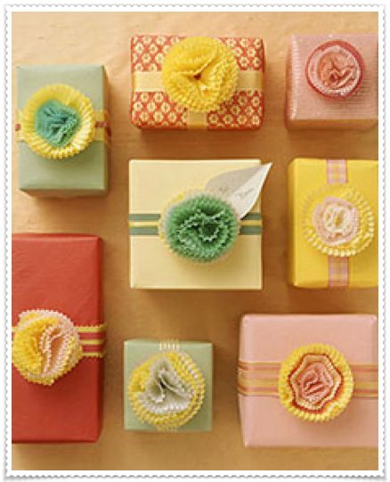 {Martha Stewart – Cupcake Paper Carnations}